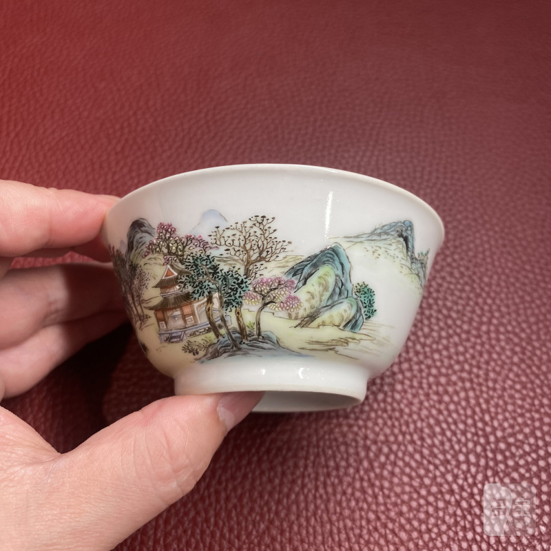 清乾隆 粉彩山水楼阁图杯 - 图6